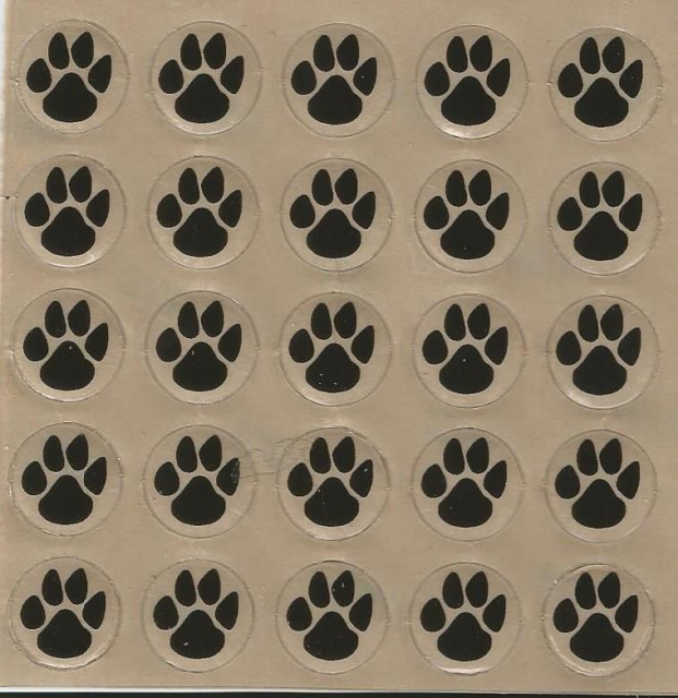 25 Dog Paws Award Decals 1/2"